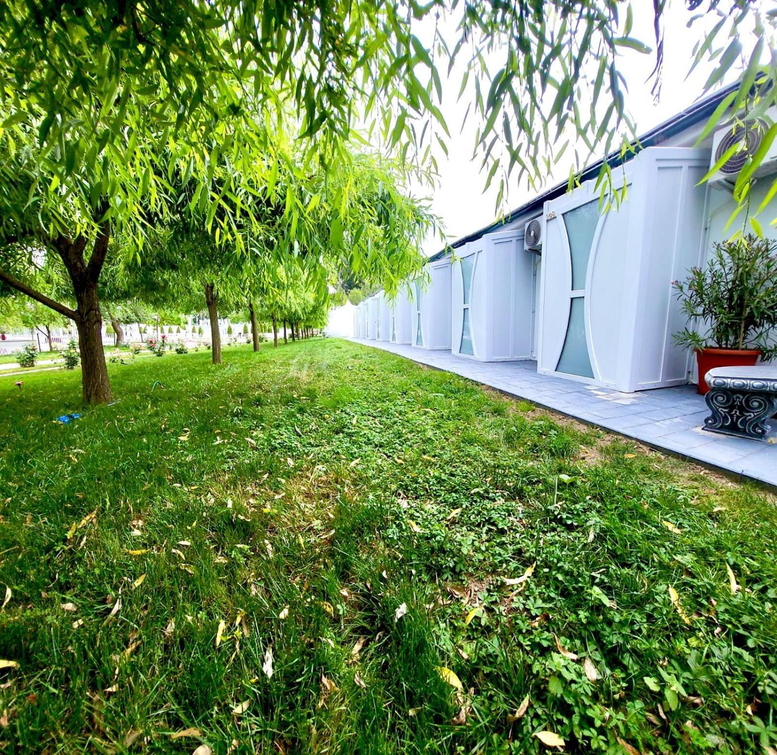 Royal Park Complex Hotell Bascov Exteriör bild